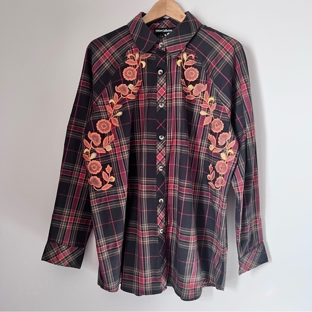 Tolani Collection Estrella Fall Embroidered Plaid Button Up Shirt NEW L